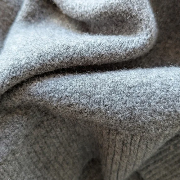 Abercrombie Brushed Wool Blend Crewneck Sweater Gray M - Picture 7 of 7